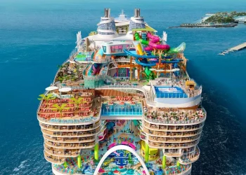 Bali Mengundang Turis Kapal Pesiar