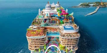 Bali Mengundang Turis Kapal Pesiar