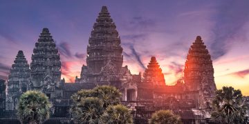 Kamboja Kampanye Perkenalkan Kembali Angkor Wat