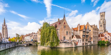 Kota Tua di Belgia Ini Mulai Hati-Hati dengan Wisatawan Berulah